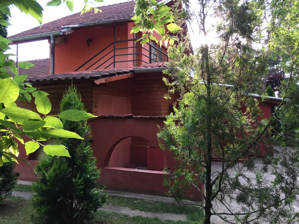 S' Centro - Park Apartments Kraljevo Dış mekan fotoğraf